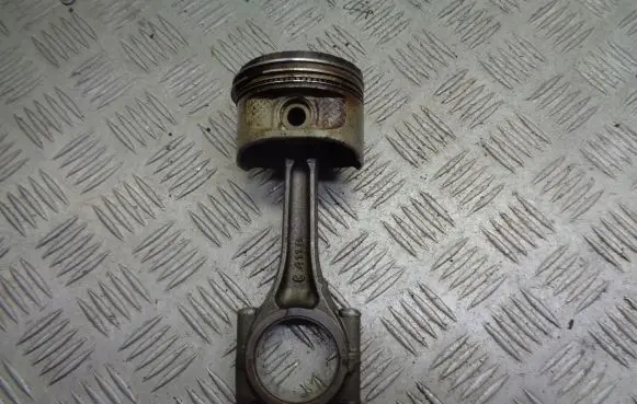 Skoda Fabia Mk1 (6Y) Piston 