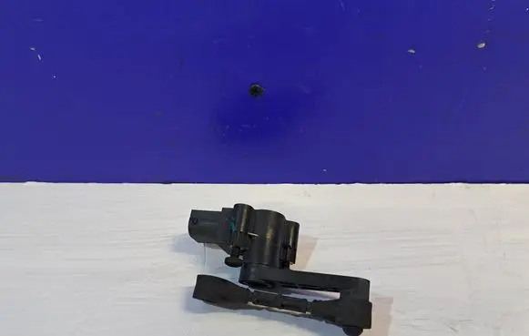 Jaguar XJ X351 Rear air suspension level height sensor 8W833C279BE