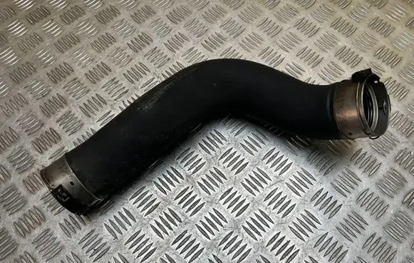 BMW 5 F10 F11 Intercooler hose/pipe 7810615 11279412