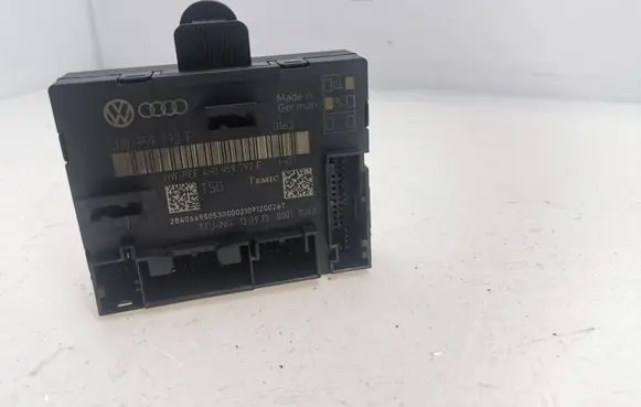 Volkswagen Touareg II Door control unit/module 4H0959792F