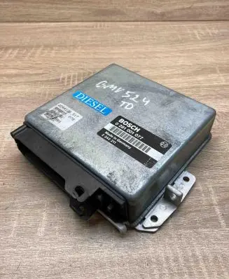 BMW 5 E34 Engine control unit/module ECU 2242211 0281001077