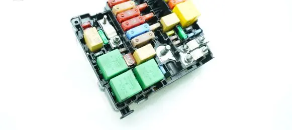 Peugeot 308 Fuse box set 980484580