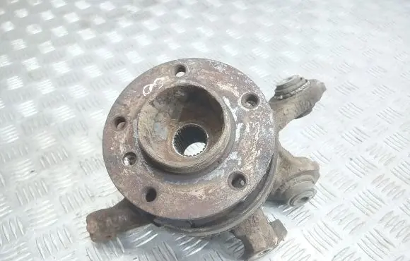 BMW 1 E82 E88 Rear wheel hub spindle/knuckle 