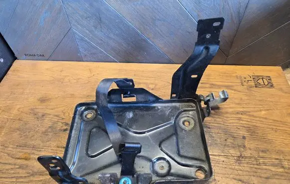 Jeep Compass Battery tray 51889995 517702735