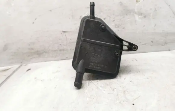 Audi A3 S3 8L Power steering fluid tank/reservoir 1J0422371B