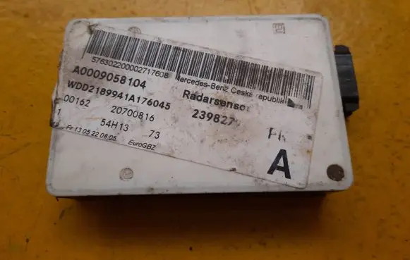 Mercedes-Benz C W205 Distronic sensor radar 2054604101