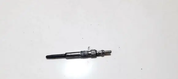 Volkswagen Touareg I Glow plug y741u 11vk27x