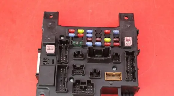 Mitsubishi Lancer VIII Fuse box set 8637A825