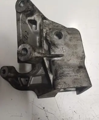 Volvo XC60 Engine mounting bracket 31430490