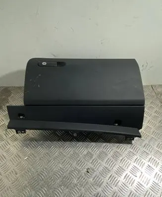 Volkswagen Touareg II Glove box 7P1857097AE