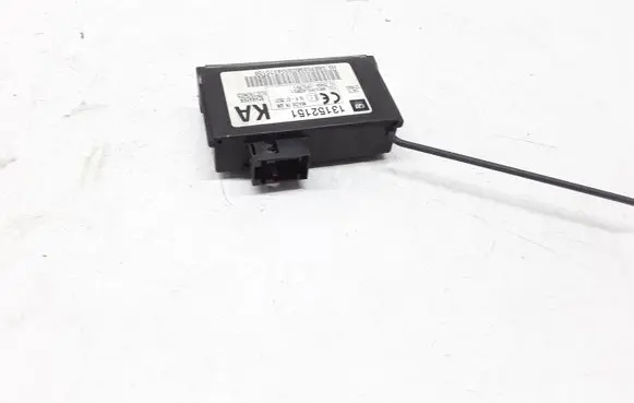 Opel Signum Tire pressure sensor 13152151