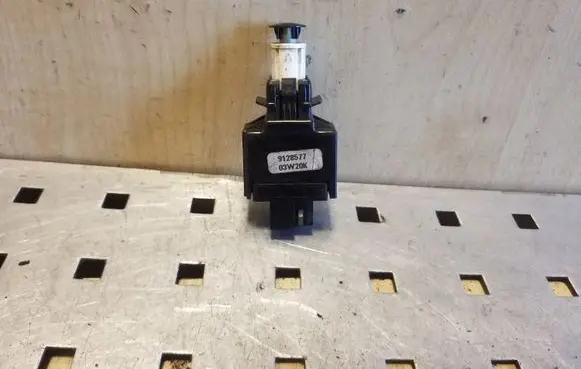 Brake pedal sensor switch
