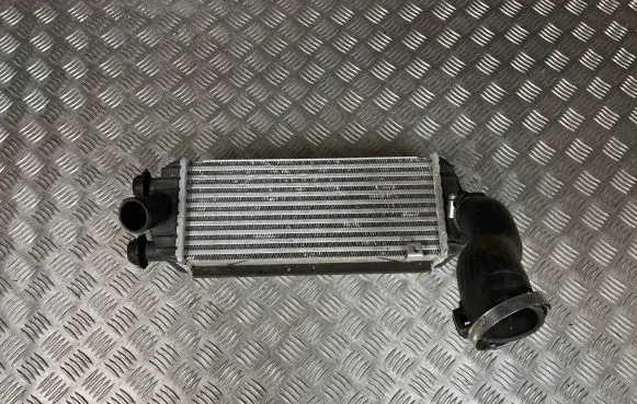 Hyundai ix35 Intercooler radiator 282702A850 10100710