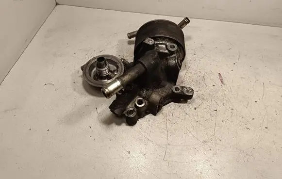 Mitsubishi L200 Oil filter mounting bracket 