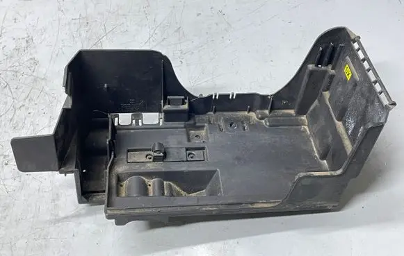 Battery box tray