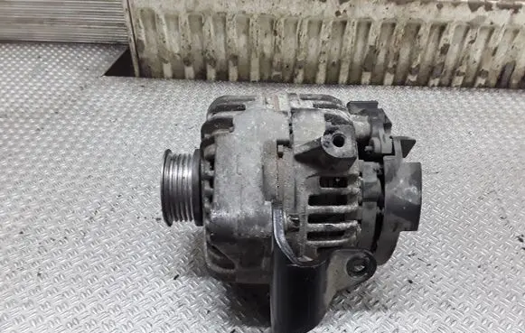Opel Zafira A Generator/alternator 90561971 0124415002
