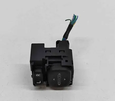 Toyota Auris E180 Wing mirror switch 8487002090