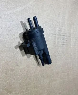 Mercedes-Benz Sprinter W906 Vacuum valve 0025401497