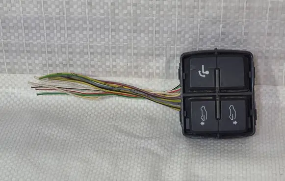 Volkswagen Touareg II Tow bar trailer control unit/module 7P6959511C 04051036