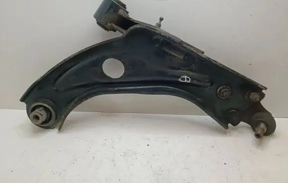Peugeot 3008 II Front lower control arm/wishbone 98138522