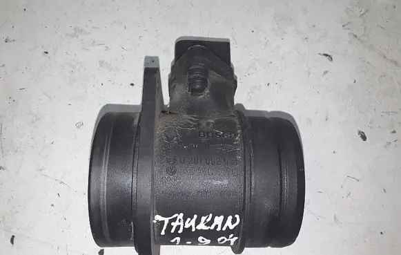 Volkswagen Touran I Mass air flow meter