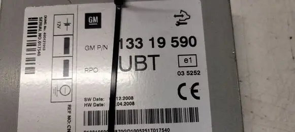 Opel Insignia A Antenna control unit 13319590 495121918