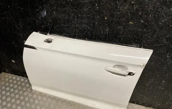 Audi A5 8T 8F Front door