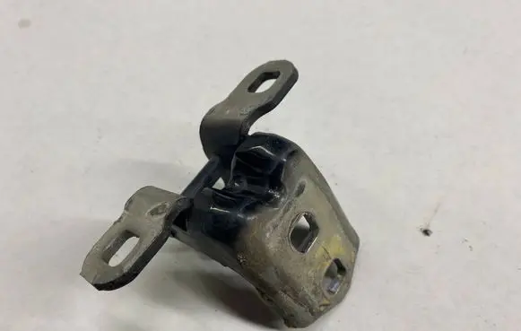 Renault Scenic II - Grand scenic II Front door upper hinge