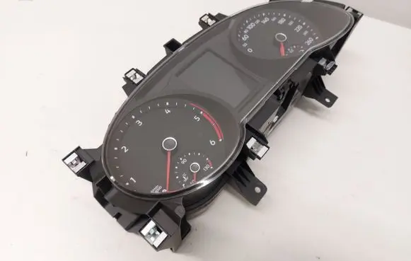 Volkswagen Tiguan Speedometer (instrument cluster) 5NA920751A