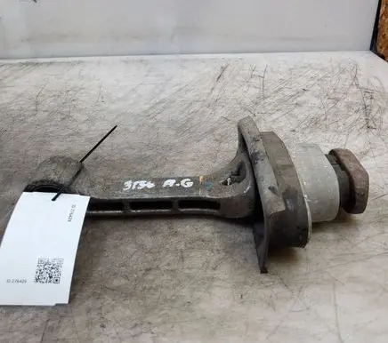 KIA Optima Engine mount bracket 219552S000