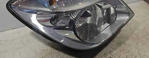 Mercedes-Benz Sprinter W906 Headlight/headlamp A9068200261 ZGS011 1EB24701202