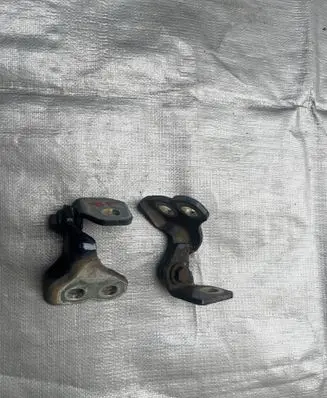 Jeep Cherokee Front door hinges set 