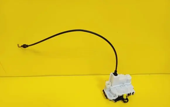 Fiat Panda II Front door lock