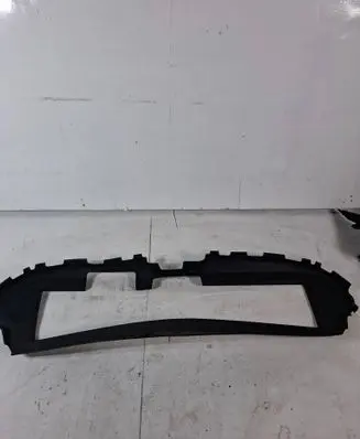 Mercedes-Benz GLA H247 Intercooler air channel guide A2478850107