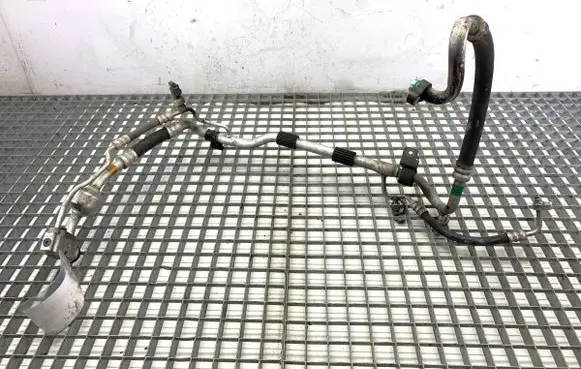 Air conditioning (A/C) pipe/hose