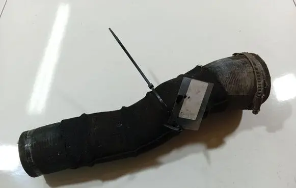 Ford Mondeo MK IV Intercooler hose/pipe