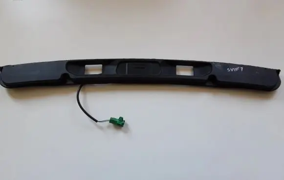 Suzuki Swift II Tailgate trim 8394168L3