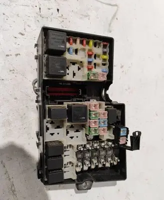 Volvo V50 Fuse box set 8688040 518818000