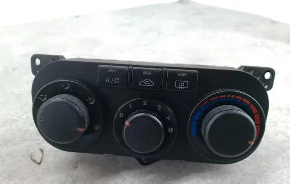 Hyundai Coupe Climate control/heater control trim 972502CXXX