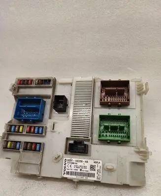 Volvo XC70 Fuse module 31314866AA BG9T14C256HA