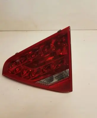 Audi A5 8T 8F Tailgate rear/tail lights 8T0945094A