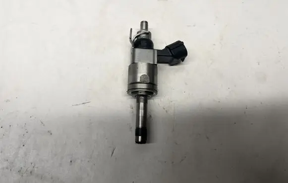 Ford Mustang VI Fuel injector JR3E9G929BC