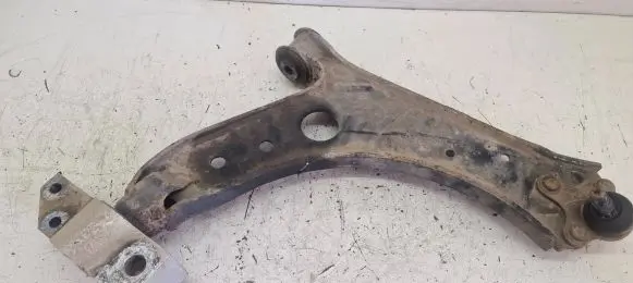 Volkswagen Golf V Front lower control arm/wishbone