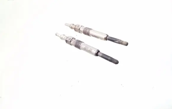 Audi A6 S6 C4 4A Glow plug DG005 NKG Y732J