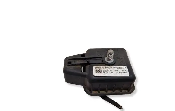 Skoda Octavia Mk3 (5E) Alarm system siren 5Q0951605 28257494
