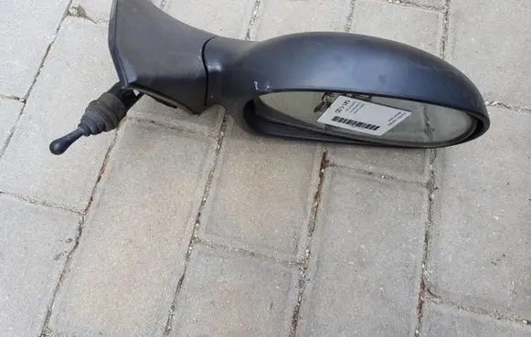 KIA Rio Front door electric wing mirror