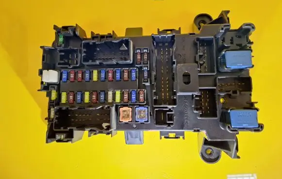 Suzuki Grand Vitara I Fuse box set 03605G13