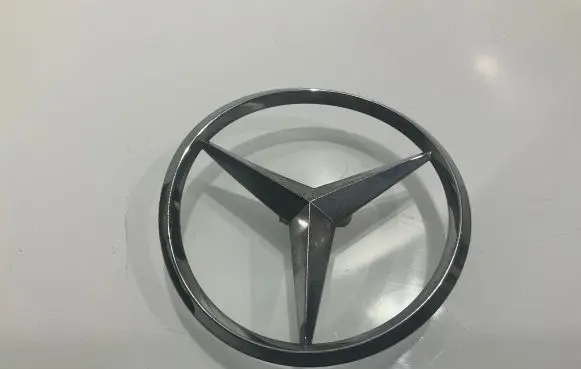 Mercedes-Benz CLS C219 Manufacturers badge/model letters 