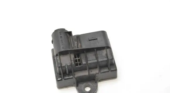 Mercedes-Benz Sprinter W906 Glow plug pre-heat relay A6519003103