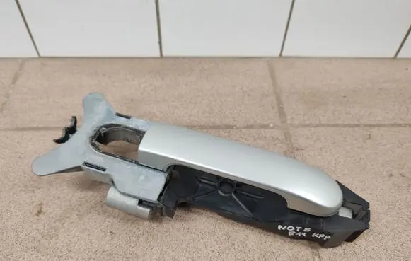 Nissan Note (E11) Front door exterior handle